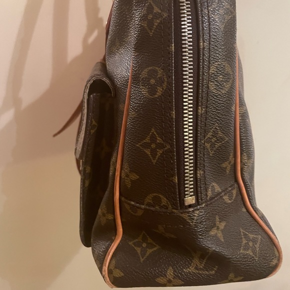 louis vuitton - Picture 4 of 8